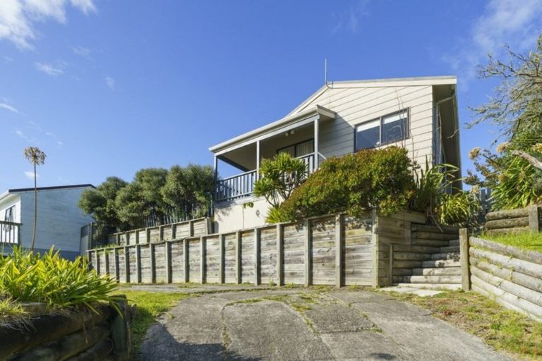 Photo of property in 30 Pitoitoi Street, Otaihanga, Paraparaumu, 5036