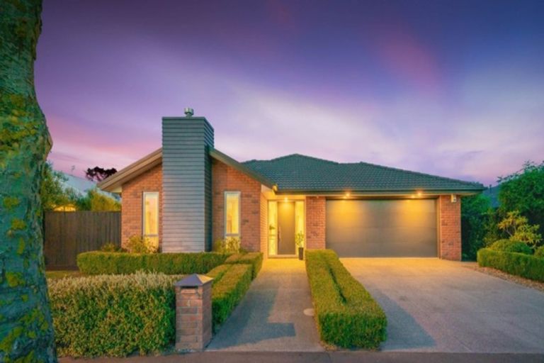 Photo of property in 4 Tatahi Street, Parklands, Christchurch, 8083