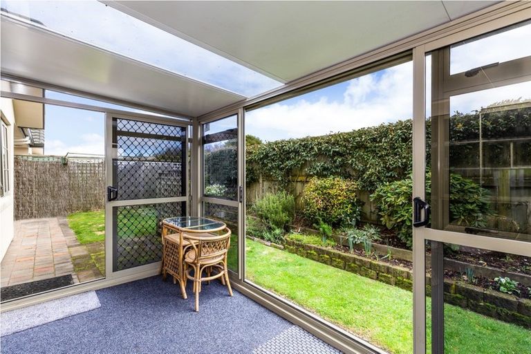 Photo of property in 4 Lakeridge Close, Rangatira Park, Taupo, 3330