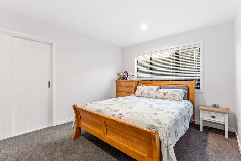 Photo of property in 90 Arran Point Parade, Orewa, 0931