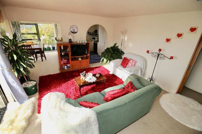 Photo of property in 9/10 Hunter Street, Hamilton Lake, Hamilton, 3204