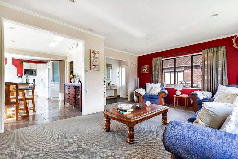 Photo of property in 3 Memphis Place, Pomare, Rotorua, 3015