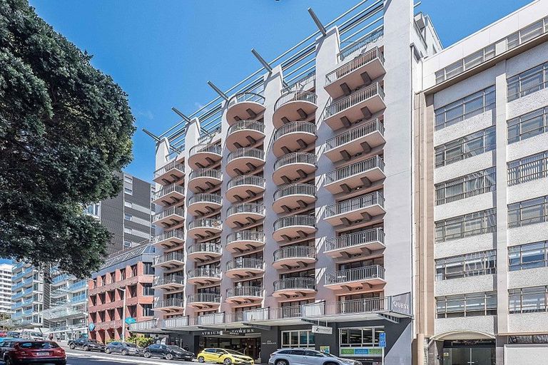 Photo of property in Atrium Apartments, 2h/154 The Terrace, Wellington Central, Wellington, 6011