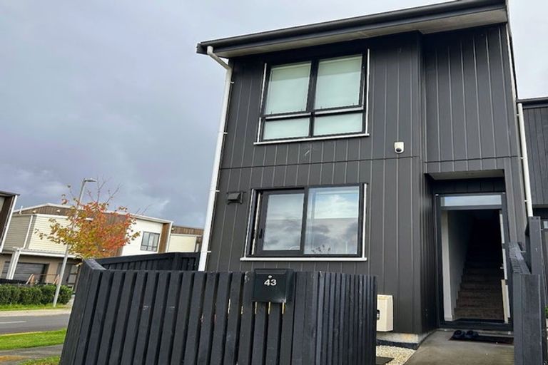 Photo of property in 43 Te Aparangi Road, Papakura, 2110