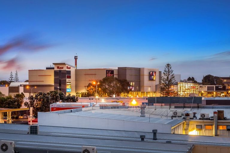 Photo of property in 5/9 Freeman Way, Manukau, Auckland, 2104