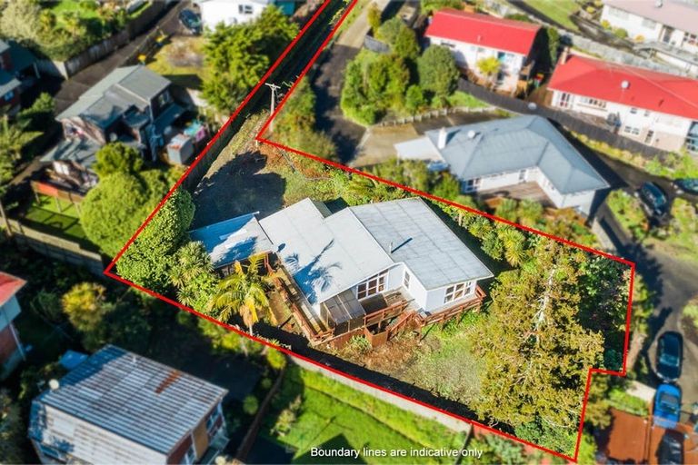 Photo of property in 28 Sunnyfield Crescent, Glenfield, Auckland, 0629