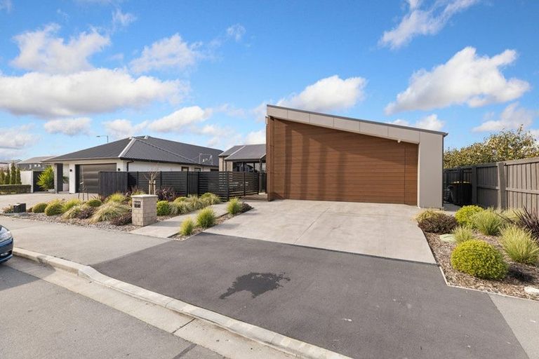 Photo of property in 3 Picadilly Avenue, Casebrook, Christchurch, 8051