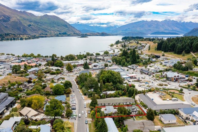 Photo of property in 22 Russell Street, Wanaka, 9305