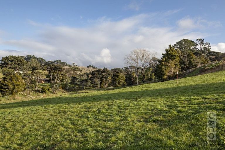 Photo of property in 114 Solan Drive, Waimauku, 0812