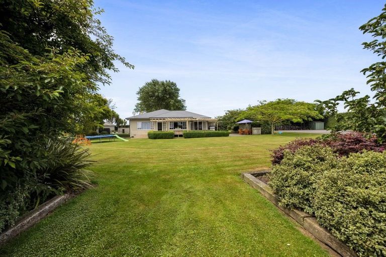 Photo of property in 1048 Normanby Road, Manaia, Hawera, 4678