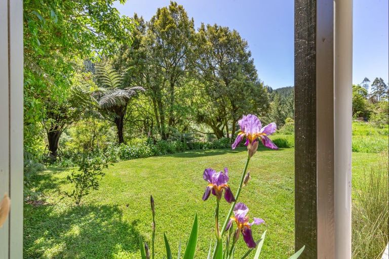 Photo of property in 803 Gladstone Road, Levin, 5571