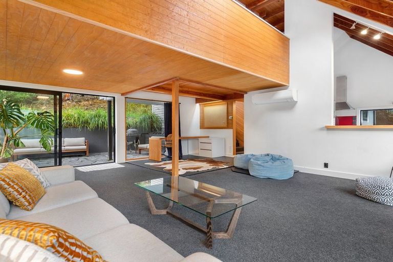 Photo of property in 265 Fernhill Road, Sunshine Bay, Queenstown, 9300