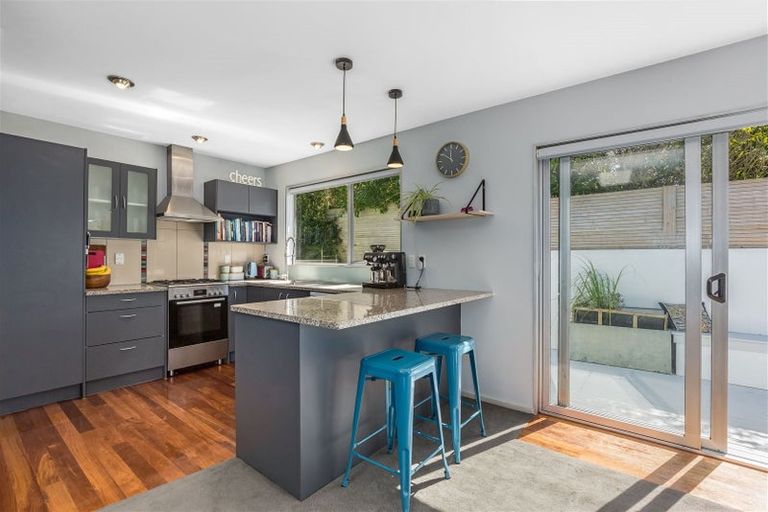 Photo of property in 57 Gordon Road, Plimmerton, Porirua, 5026