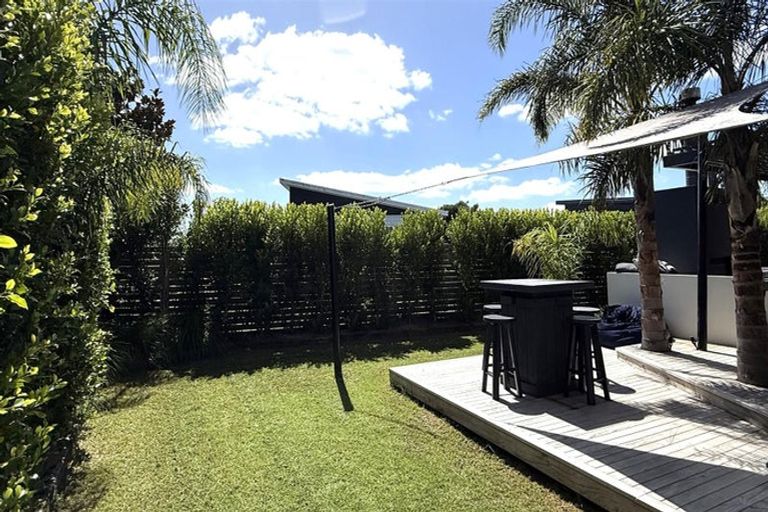 Photo of property in 106 Nikau Close, Matarangi, Whitianga, 3592