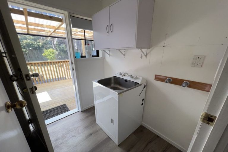 Photo of property in 2/7 Pax Avenue, Forrest Hill, Auckland, 0620