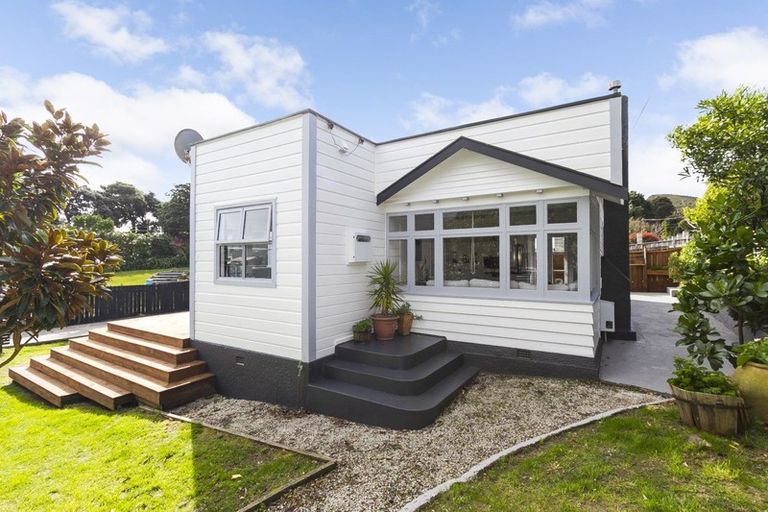Photo of property in 13 John Street, Titahi Bay, Porirua, 5022