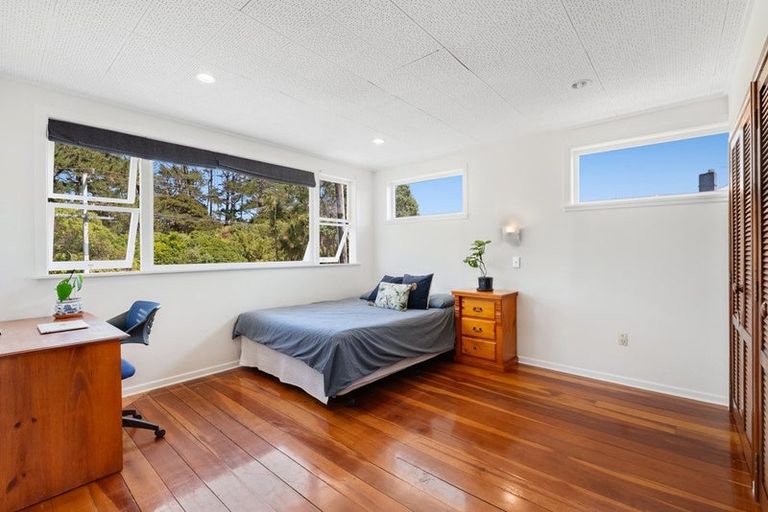 Photo of property in 42 Rawene Road, Birkenhead, Auckland, 0626