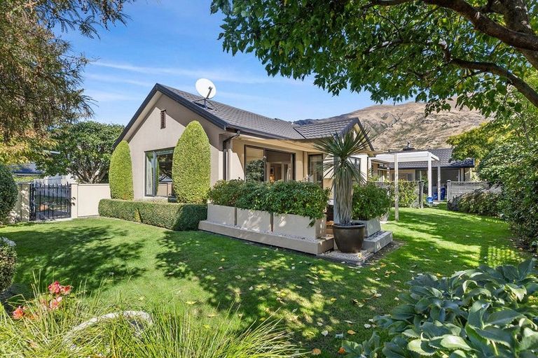 Photo of property in 7 Clydesdale Court, Wanaka, 9305