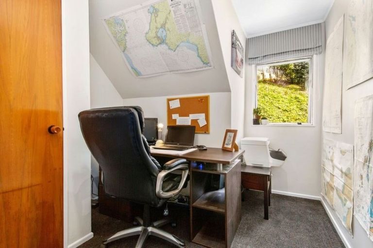 Photo of property in 6a Kilsyth Street, Karori, Wellington, 6012