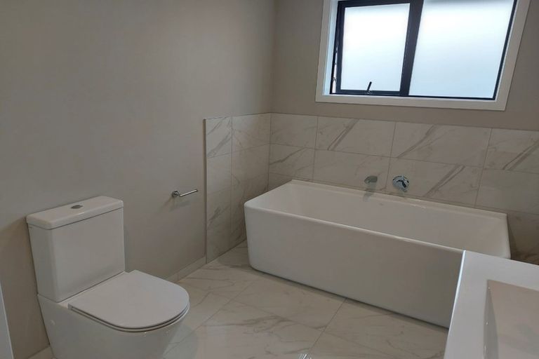 Photo of property in 14 Hattersley Grove, Churton Park, Wellington, 6037