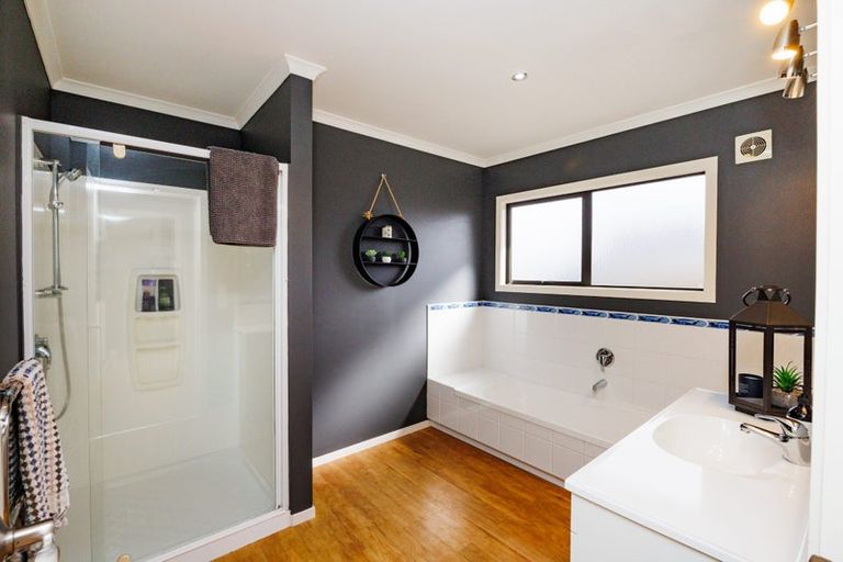 Photo of property in 22 Ursula Drive, Feilding, 4702