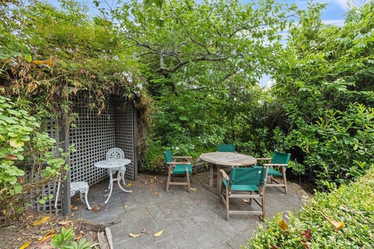 Photo of property in 2 Bengal Drive, Cashmere, Christchurch, 8022