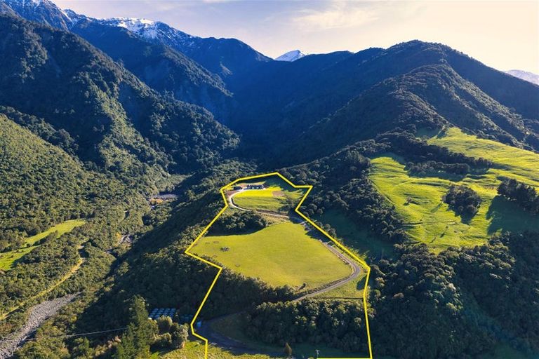 Photo of property in 285f Bay Paddock Road, Kaikoura Flat, Kaikoura, 7371