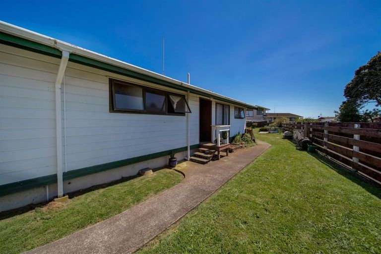 Photo of property in 16d Trimble Place, Bell Block, New Plymouth, 4312