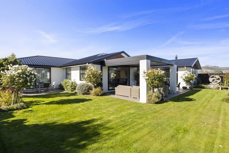 Photo of property in 2 Carnoustie Lane, Mosgiel, 9024