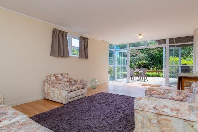 Photo of property in 12 Whanake Street, Titahi Bay, Porirua, 5022