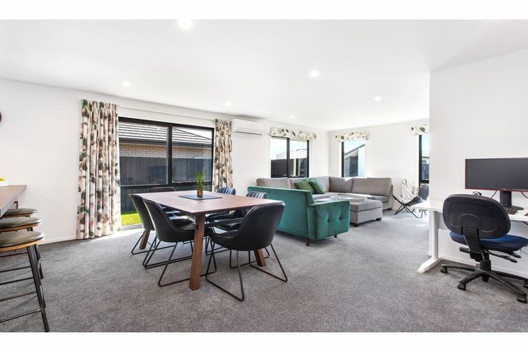 Photo of property in 8 Musket Lane, Broomfield, Christchurch, 8042