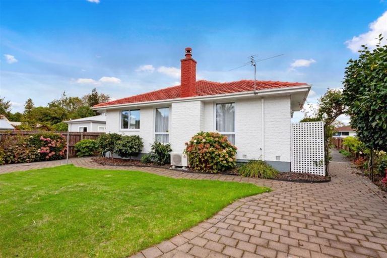 Photo of property in 2/42 Blair Avenue, Papanui, Christchurch, 8053