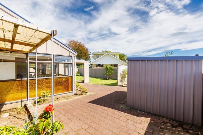 Photo of property in 115 Heta Road, Highlands Park, New Plymouth, 4312