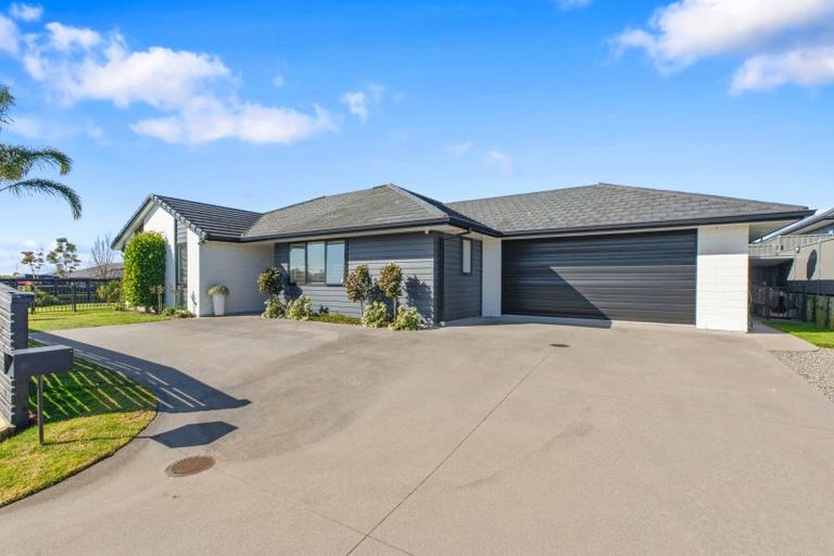 Photo of property in 1 Shea Lane, Pyes Pa, Tauranga, 3112
