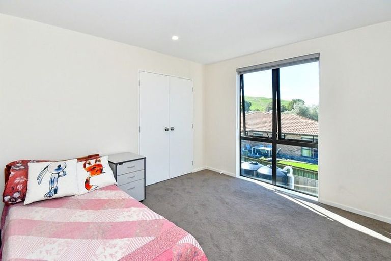 Photo of property in 10 Tapuwae Way, Mangere Bridge, Auckland, 2022