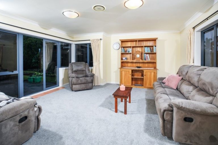 Photo of property in 68 Cairns Crescent, Rototuna, Hamilton, 3210