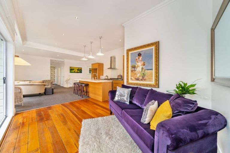 Photo of property in 16 Oriental Street, Petone, Lower Hutt, 5012