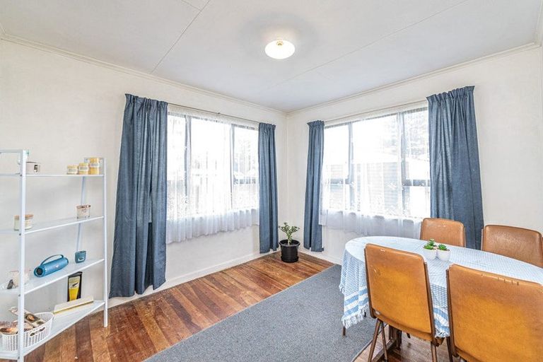 Photo of property in 15 Cornfoot Street, Castlecliff, Whanganui, 4501