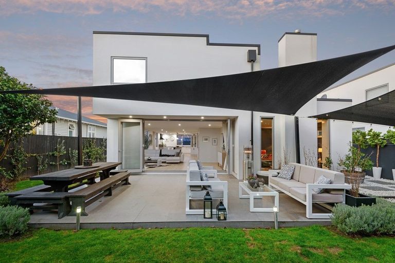 Photo of property in 37b Rossall Street, Merivale, Christchurch, 8014