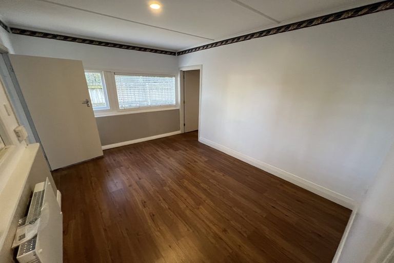 Photo of property in 6 Brighton Terrace, Murrays Bay, Auckland, 0630