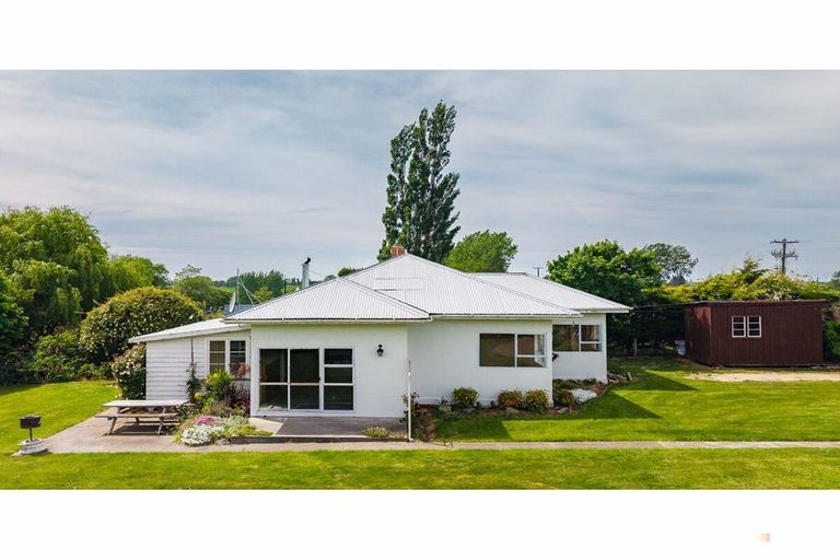 Photo of property in 124 Maytown Road, Waimate, 7978