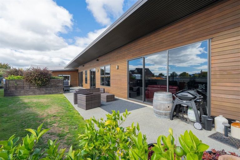 Photo of property in 21 Pop Andrew Drive, Te Anau, 9600