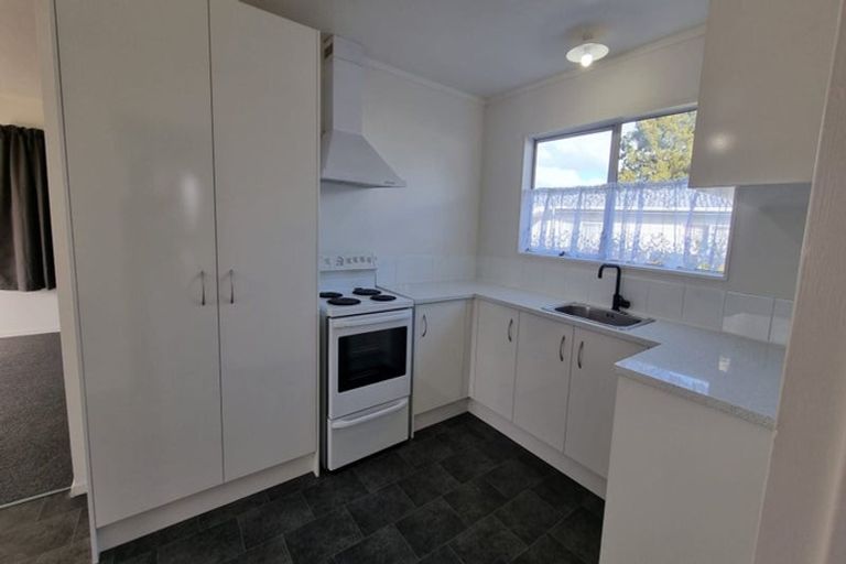 Photo of property in 1/5 Hatherley Place, Clendon Park, Auckland, 2103