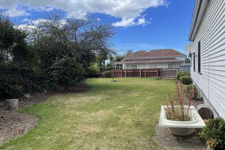 Photo of property in 1 Point Bush Road, Waimate, 7924