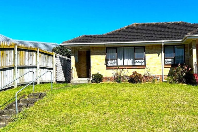 Photo of property in 3a Sutton Crescent, Papatoetoe, Auckland, 2025