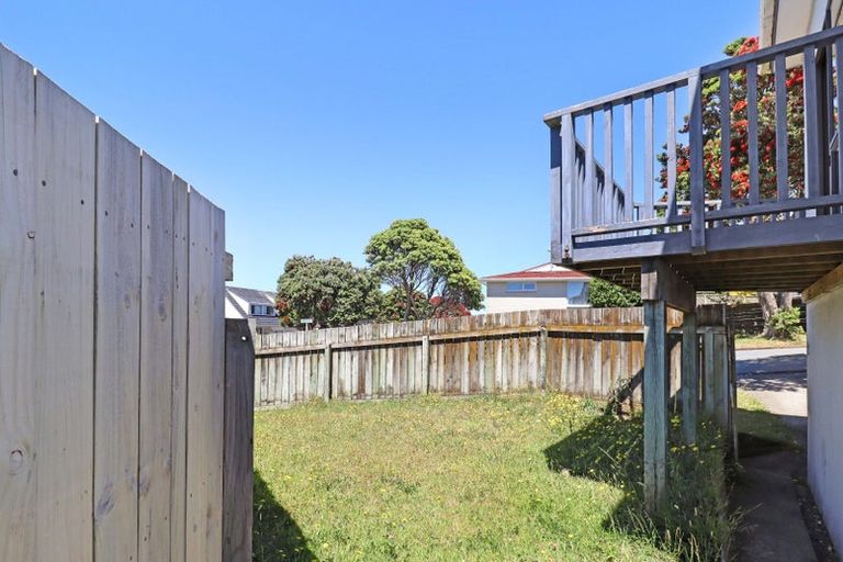 Photo of property in 2 Kaikoura Street, Maupuia, Wellington, 6022