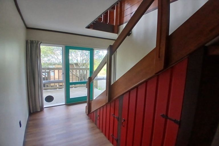 Photo of property in 3 Tree Top Lane, Paparangi, Wellington, 6037