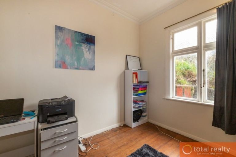 Photo of property in 72 Glen Road, The Glen, Dunedin, 9011