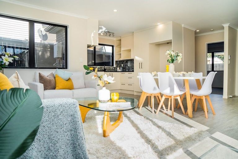 Photo of property in 27 Hill Crescent, Papakura, 2110