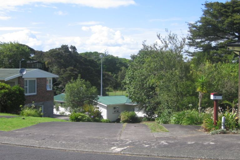 Photo of property in 7 Kororo Street, Northcote, Auckland, 0627